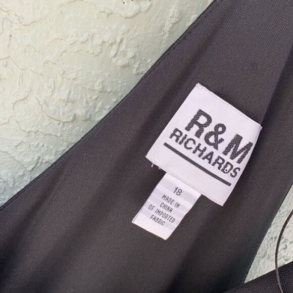 R&M Richards Sz 18 NWT Black Dress - Picture 8 of 11